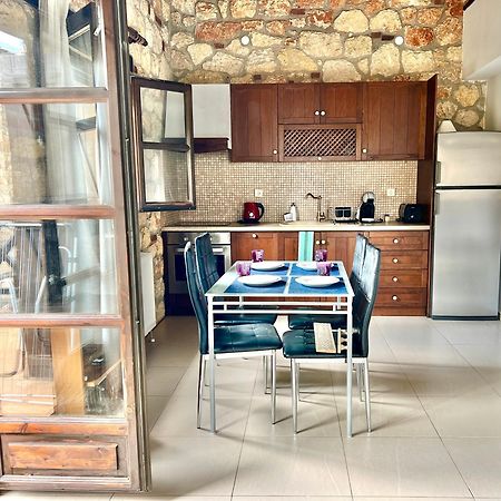 منزل الضيف بساكوذيا  في Boutique Stone House المظهر الخارجي الصورة