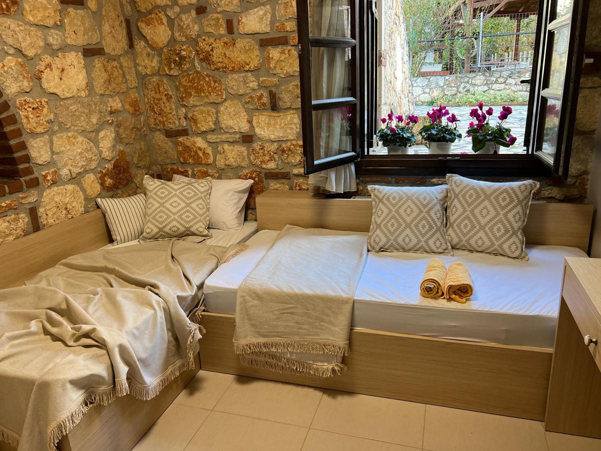 منزل الضيف بساكوذيا  في Boutique Stone House المظهر الخارجي الصورة