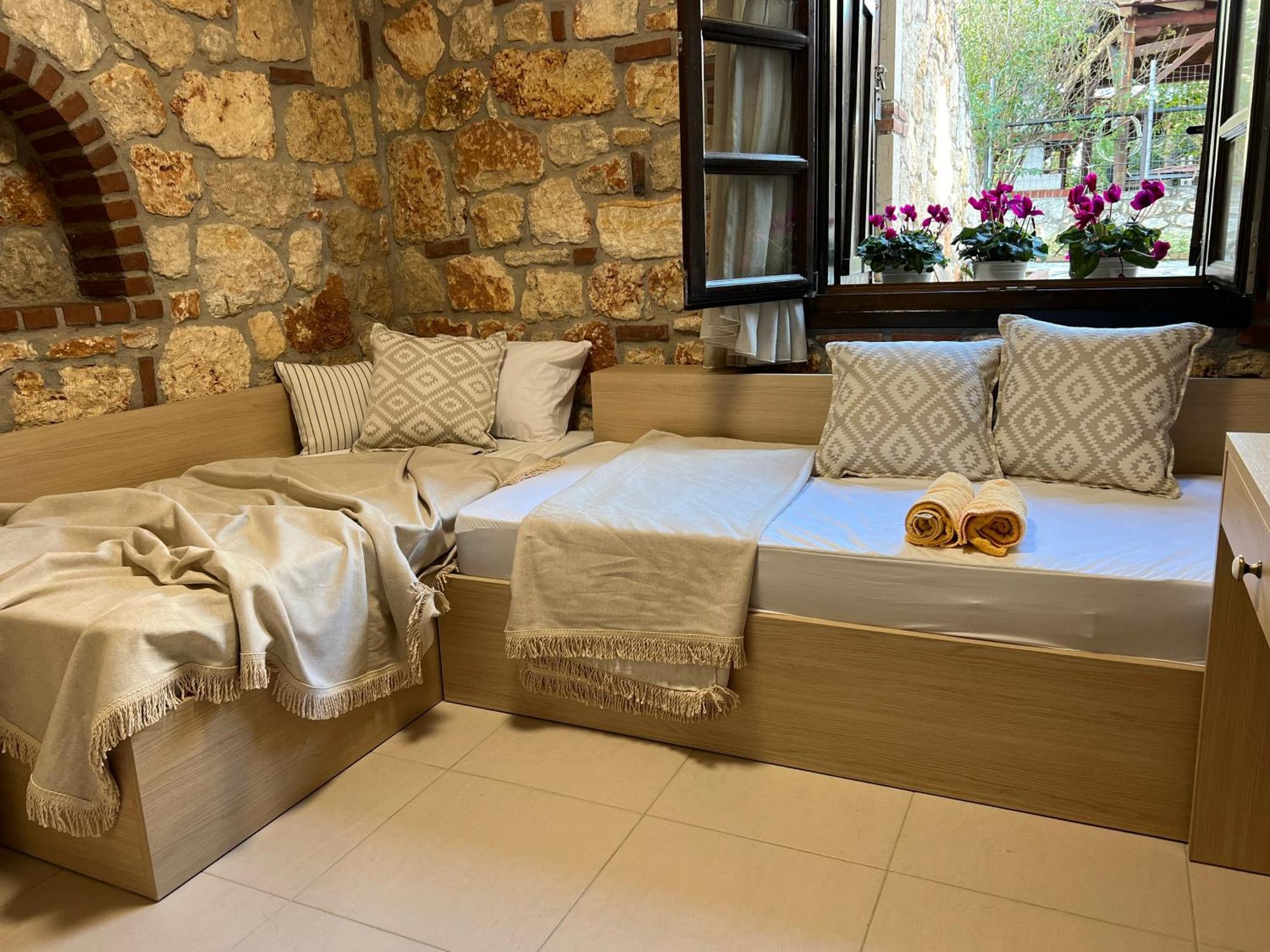 منزل الضيف بساكوذيا  في Boutique Stone House المظهر الخارجي الصورة